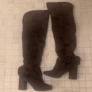 Elegant Brown Suede Over-the-Knee Boots